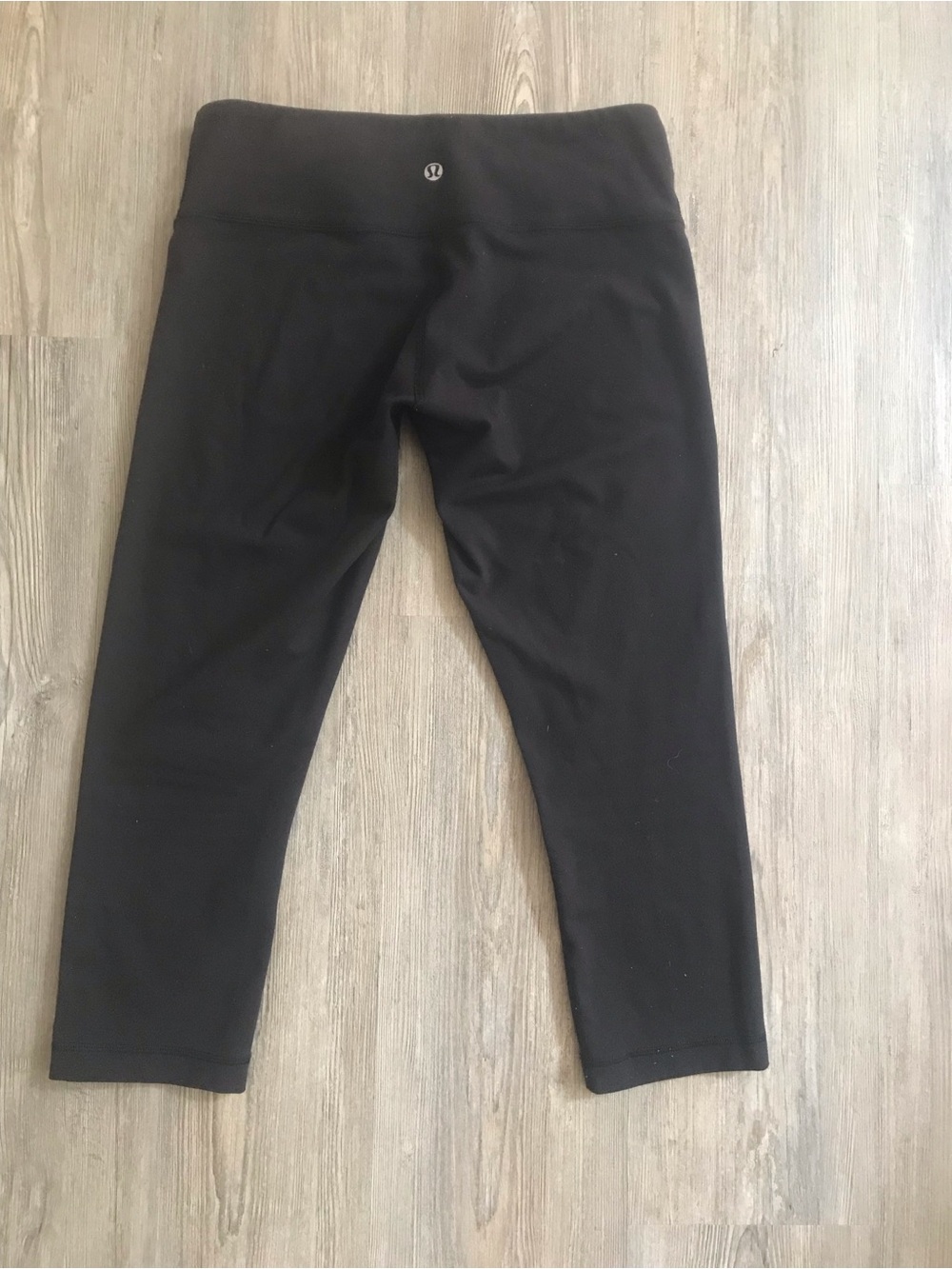 Lululemon athletica Black cropped leggings